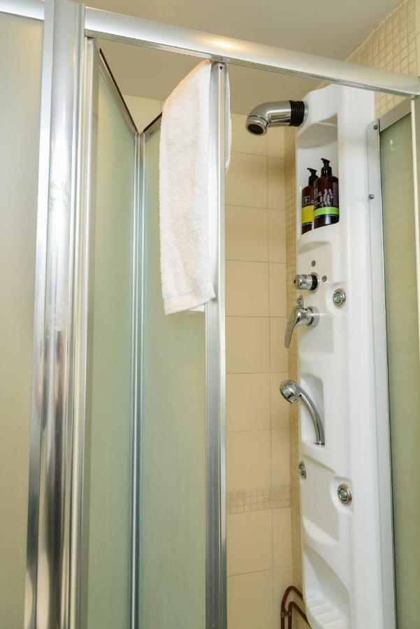 Acropolis Eye Loft Apartment เอเธนส์ ภายนอก รูปภาพ